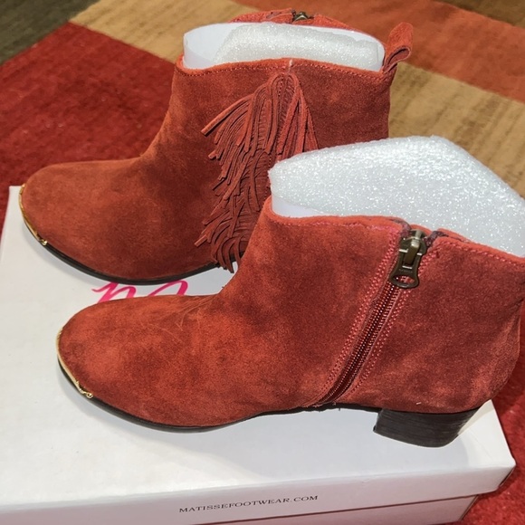 Matisse Fringe Rust Ankle Boots 8.5 NWT - Picture 2 of 7